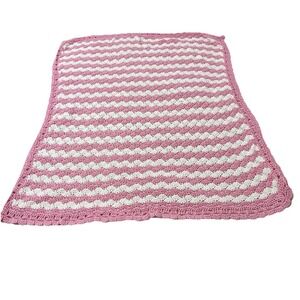 Handmade Pink White Crochet Baby Blanket Shell Stitch 37x40